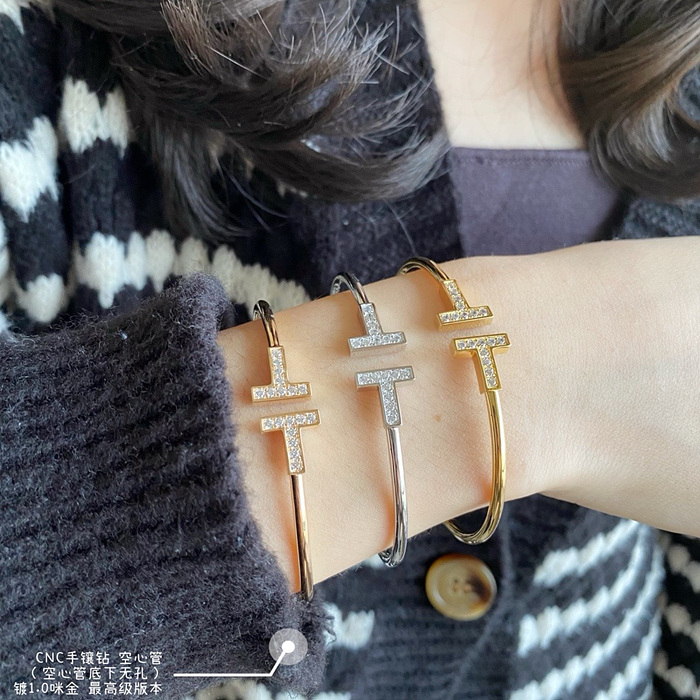 tiff*ny T 와이어 브레이슬릿
