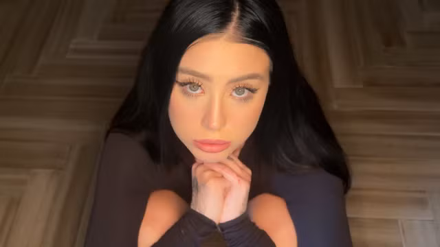 My best friend's busty goth girlfriend asks for a massage and then begs for a creampie - Rosie Ryder