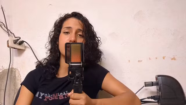 What happens to JuliannaPalvin?